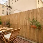 Notre Dame - Prestige With Lift And Terrace For 2 Apartment *