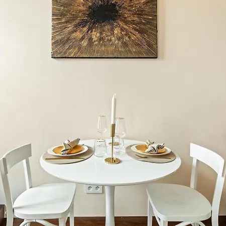 Notre Dame - Prestige With Lift And Terrace For 2 شقة *