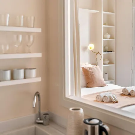 Notre Dame - Prestige With Lift And Terrace For 2