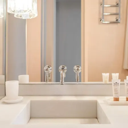 Notre Dame - Prestige With Lift And Terrace For 2 شقة باريس