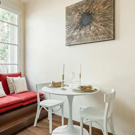 Cosy With Terrace Near Notre-dame Paris