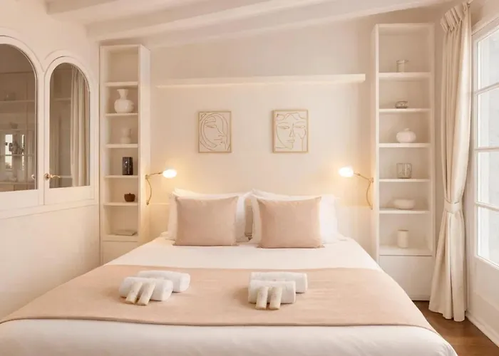 Notre Dame - Prestige With Lift And Terrace For 2 アパート