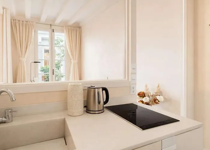 Notre Dame - Prestige With Lift And Terrace For 2 *